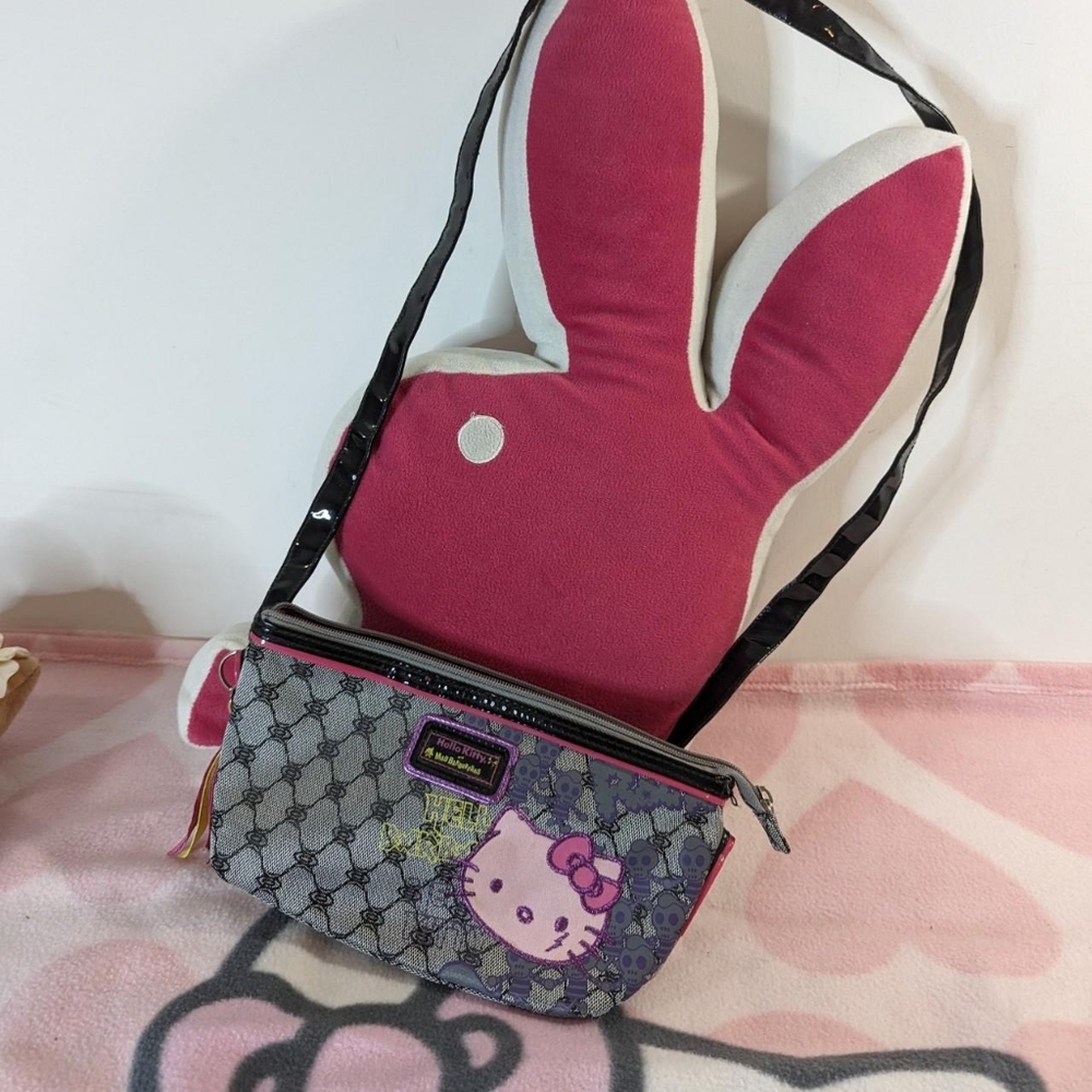hello kitty purse